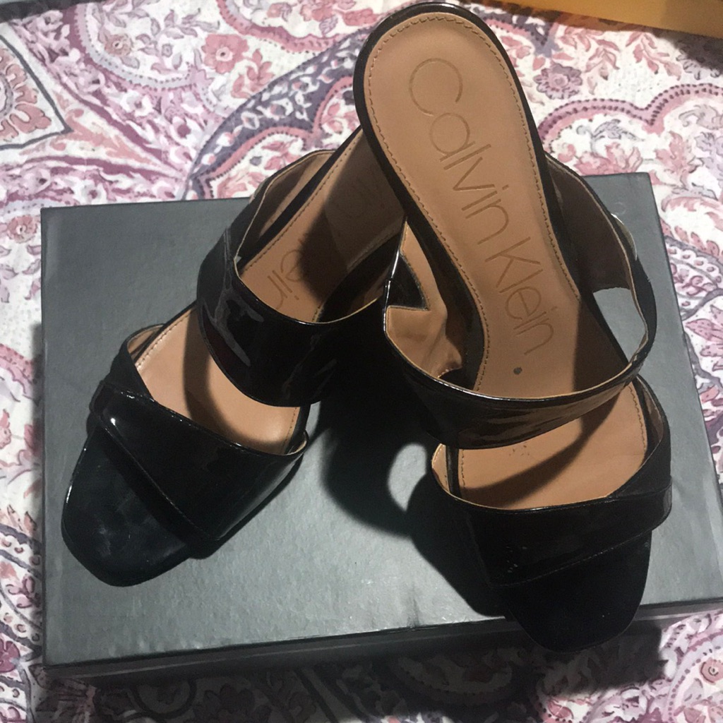 Calvin Klein Euc!!